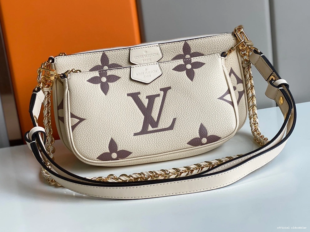 Official oldcobbler LOUIS MULTI ACCESSOIRES VUITTON POCHETTE 0711